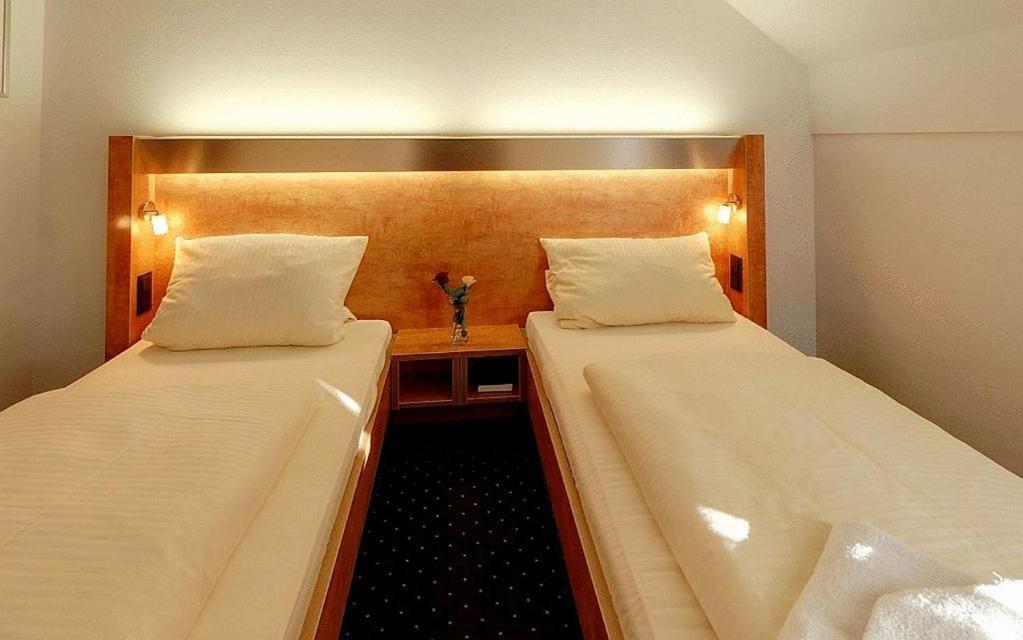 Hotel Gasthof Gross Bergkirchen  Zewnętrze zdjęcie